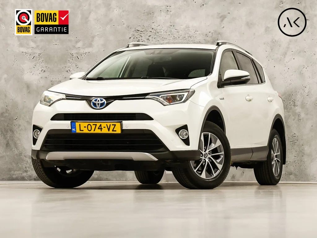 Toyota RAV4 (2017) — foto 1