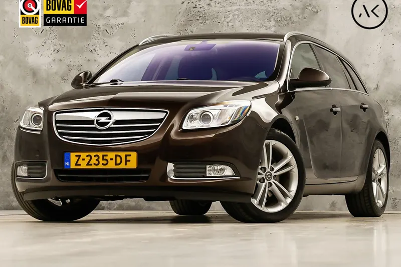 Opel Insignia (2011)