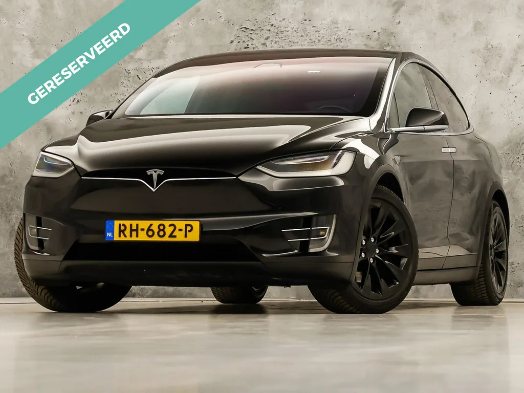 Tesla Model X (2017) — foto 1