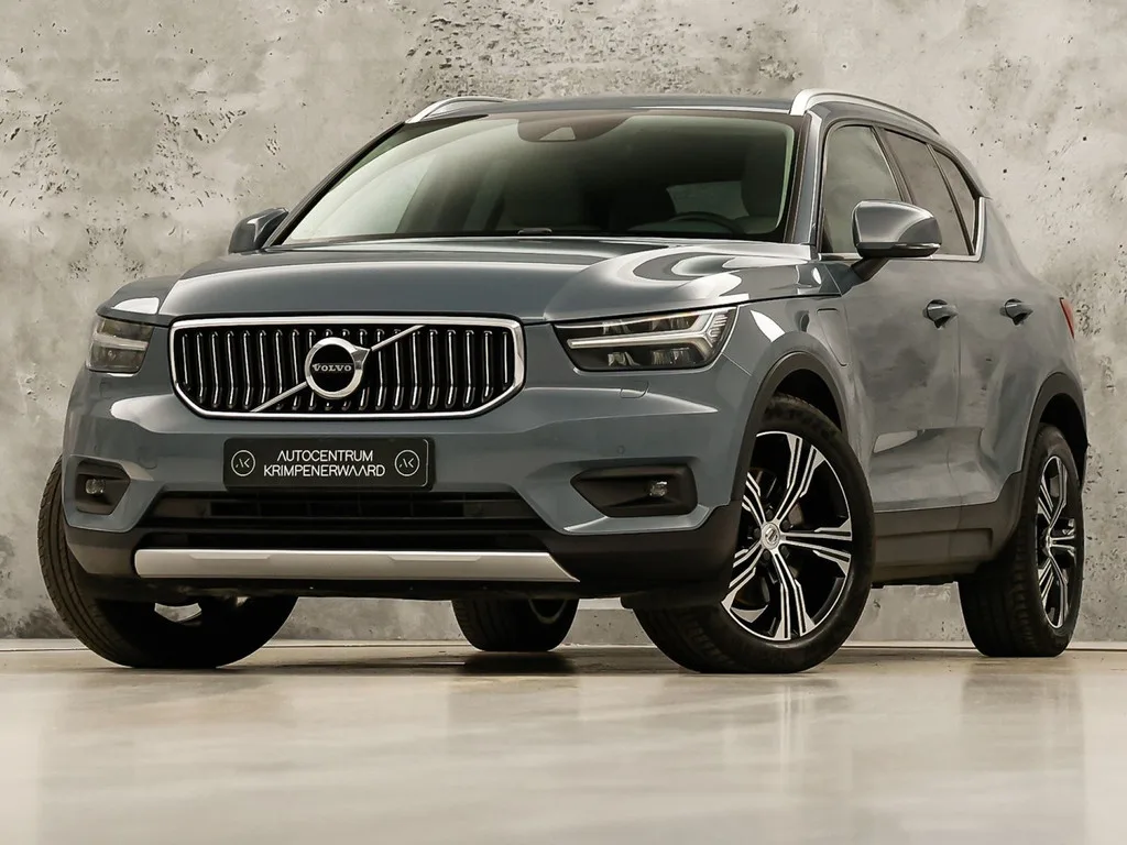 Volvo XC40 (2021) — foto 1