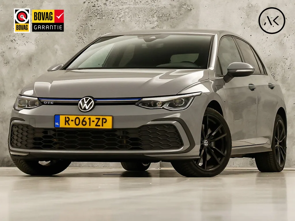 Volkswagen Golf (2020) — foto 1