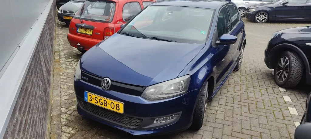 Volkswagen Polo (2014) — foto 1