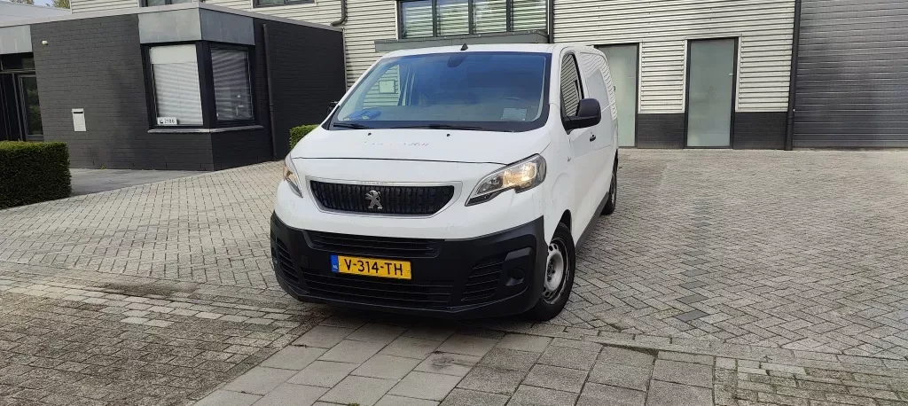 Peugeot Expert (2018) — foto 1