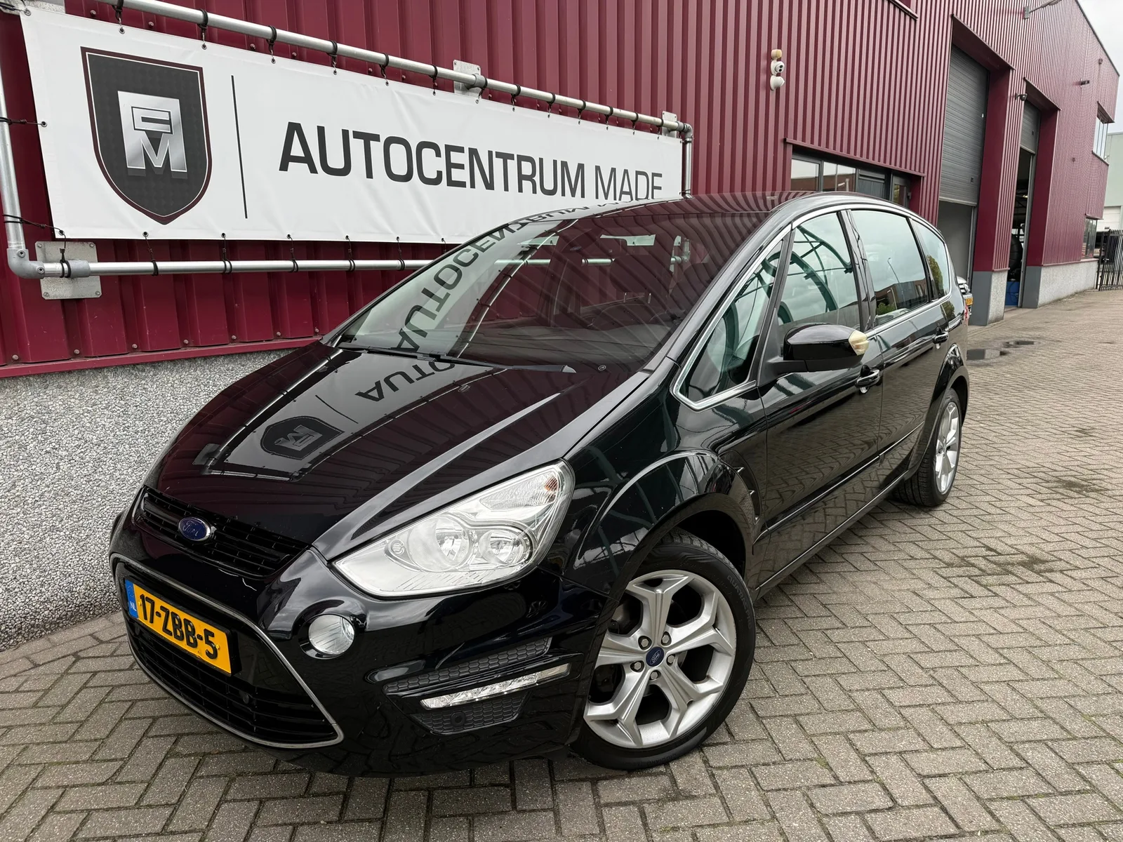 Ford S-Max (2012) — foto 1