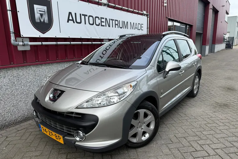 Peugeot 207 (2008)