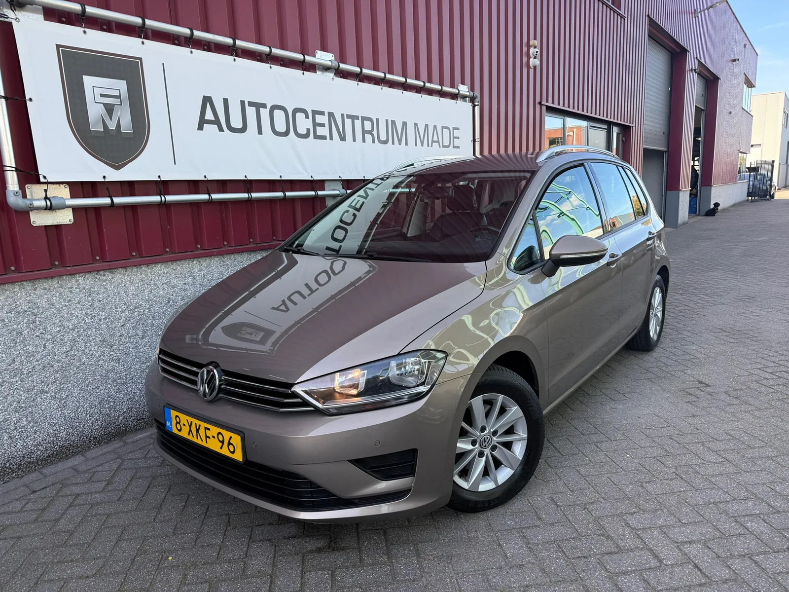 Volkswagen Golf Sportsvan (2014) — foto 1