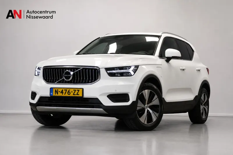 Volvo XC40 (2022)