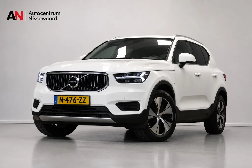 Volvo XC40 (2022) — foto 1