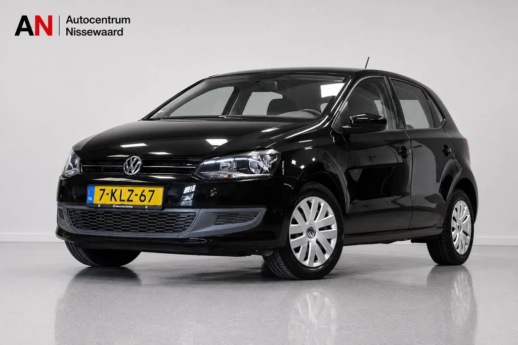 Volkswagen Polo (2013) — foto 1