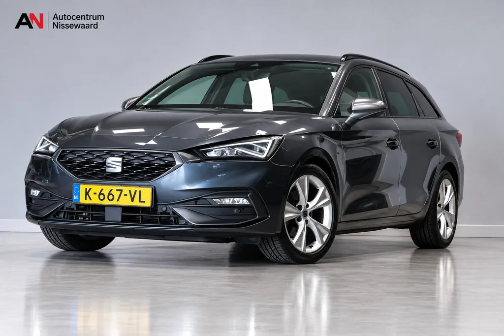 SEAT Leon Sportstourer (2021) — foto 1