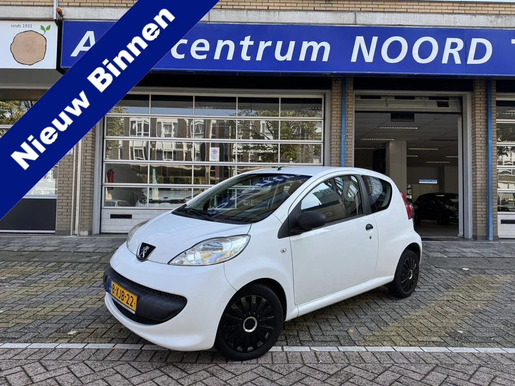 Peugeot 107 (2008) — foto 1
