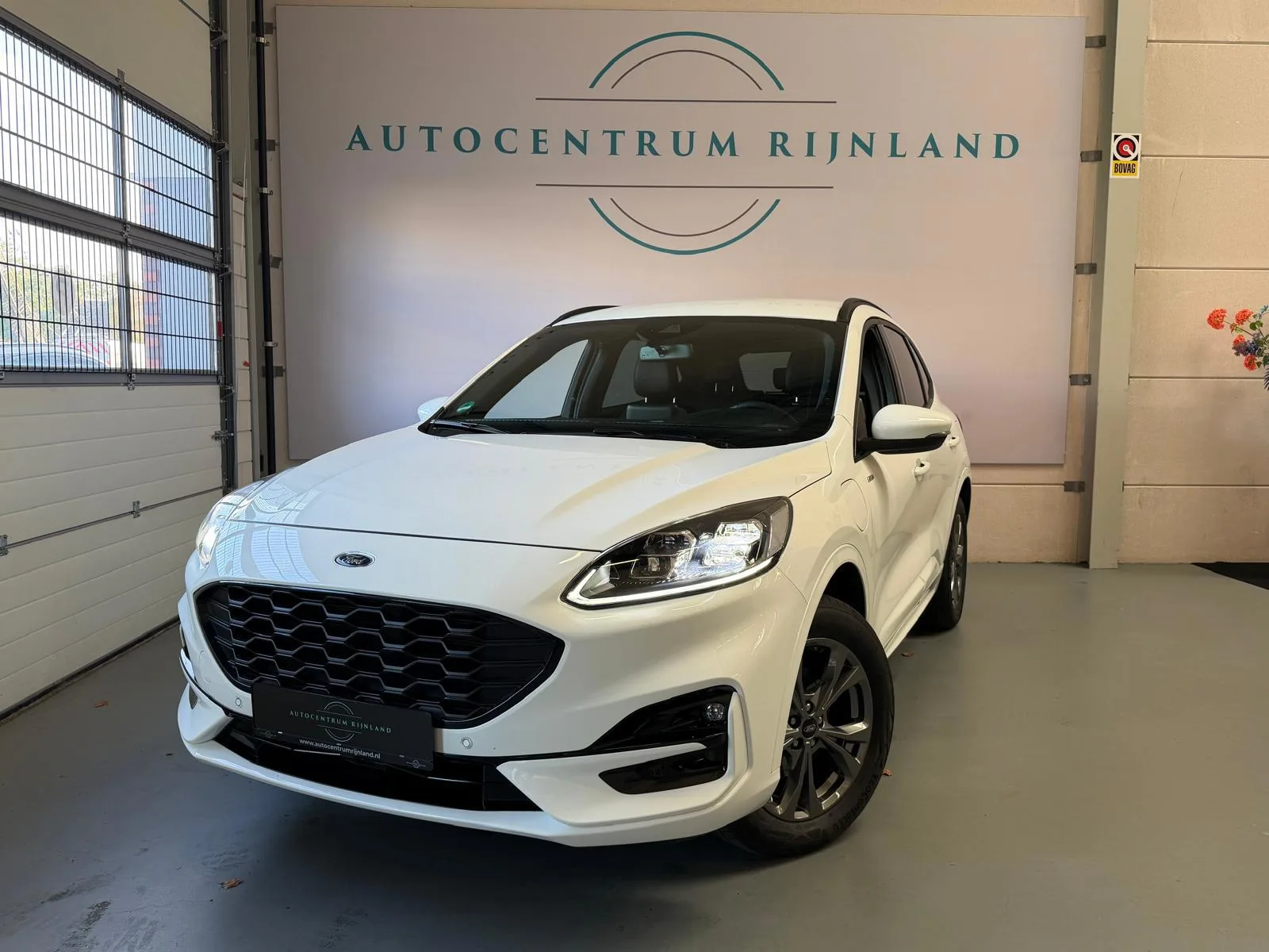 Ford Kuga (2023) — foto 1