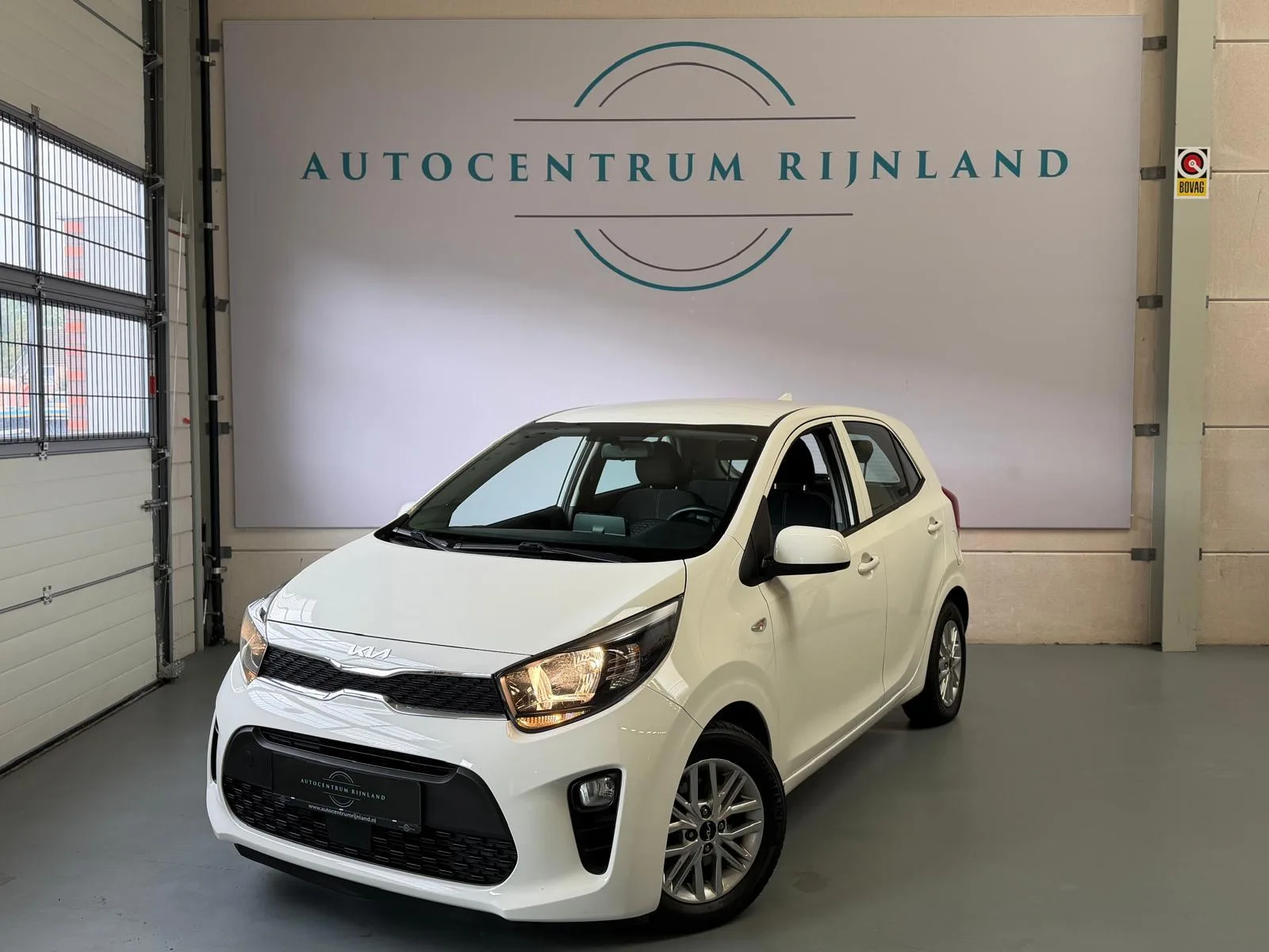 Kia Picanto (2023) — foto 1