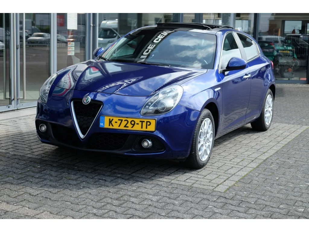 Alfa Romeo Giulietta (2016) — foto 1