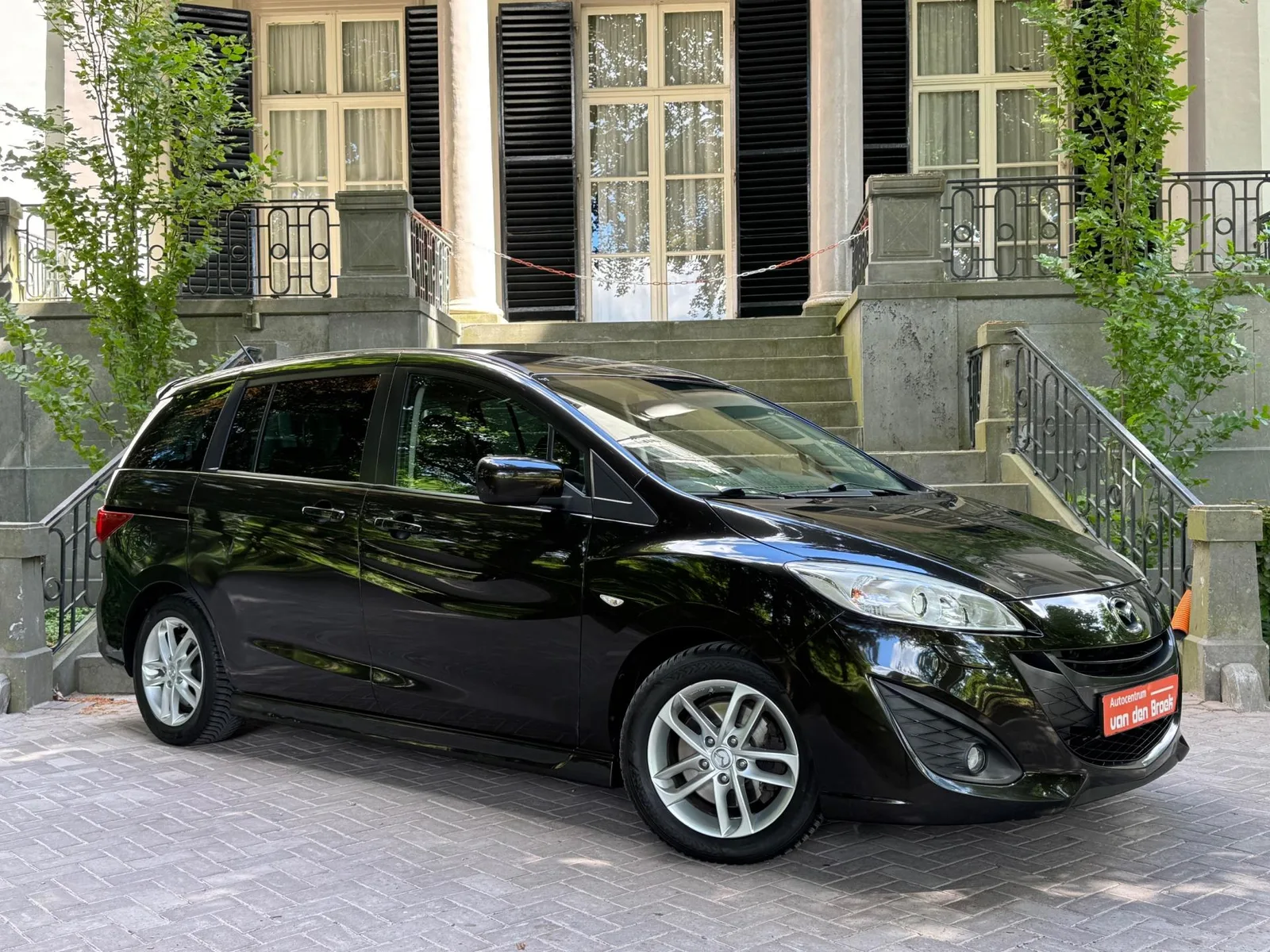Mazda 5 (2012) — foto 1