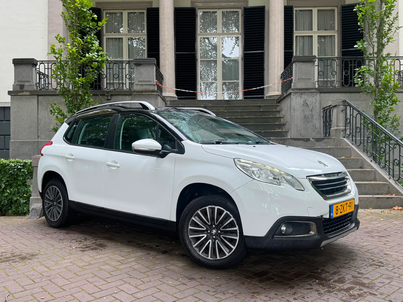 Peugeot 2008 (2015) — foto 1