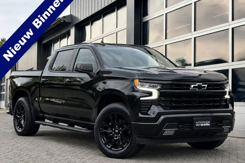 Chevrolet Silverado (2024)