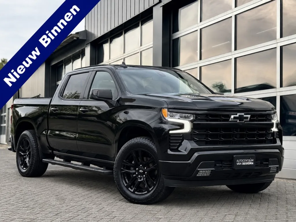 Chevrolet Silverado (2024) — foto 1