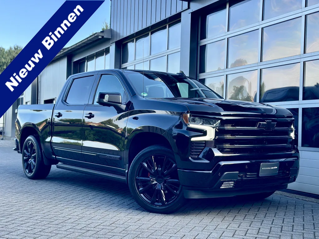 Chevrolet Silverado (2024) — foto 1