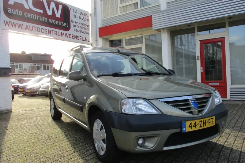 Dacia Logan MCV (2008)