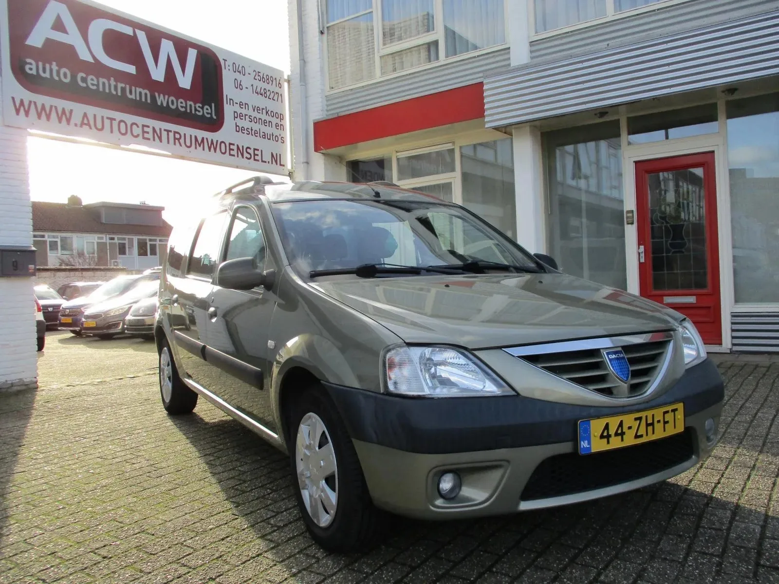 Dacia Logan MCV (2008) — foto 1