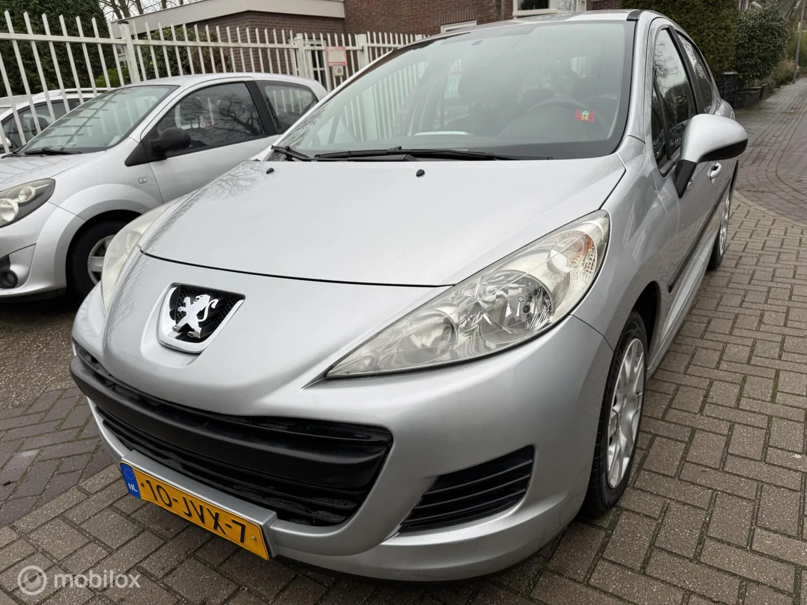Peugeot 207 (2009) — foto 1