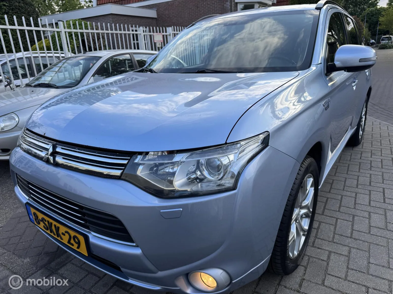 Mitsubishi Outlander (2013) — foto 1