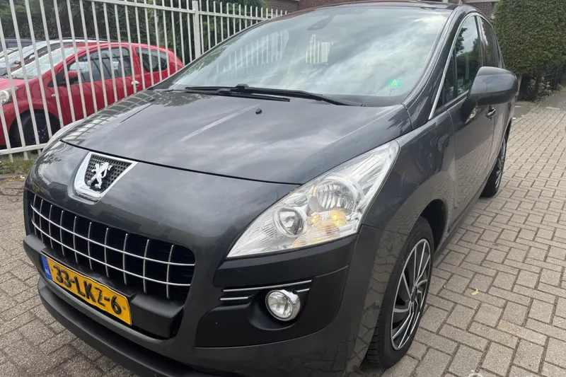 Peugeot 3008 (2010)