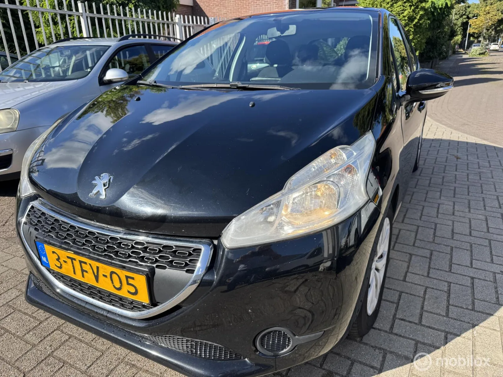 Peugeot 208 (2013) — foto 1