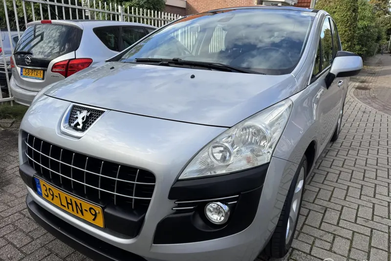 Peugeot 3008 (2010)
