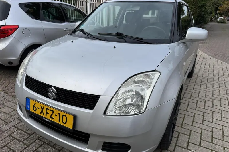 Suzuki Swift (2005)