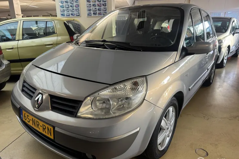 Renault Scénic (2004)