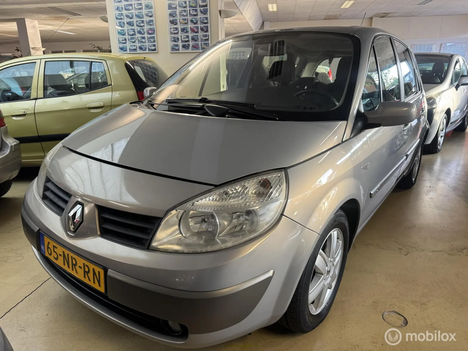 Renault Scénic (2004) — foto 1