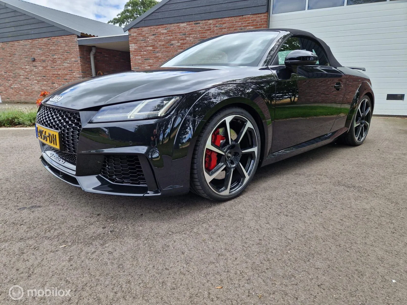 Audi TT (2018) — foto 1