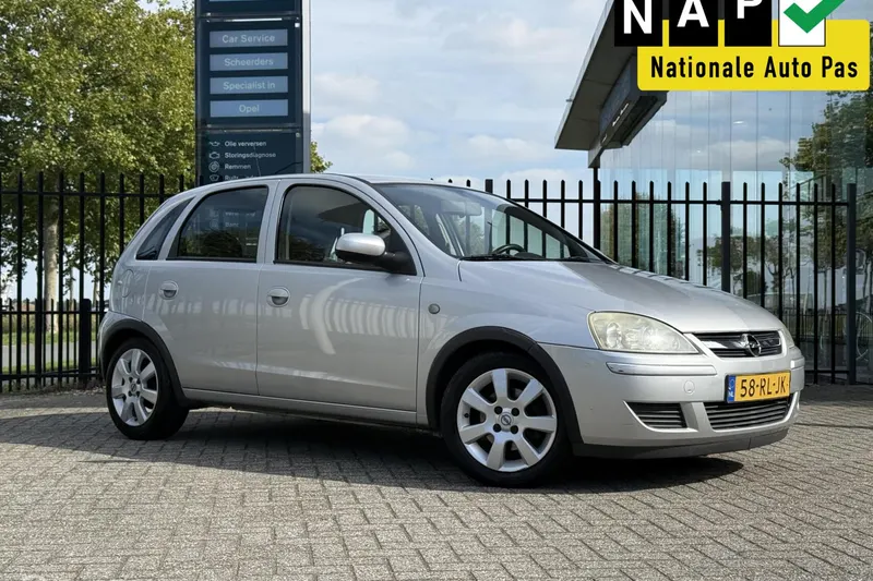Opel Corsa (2005)
