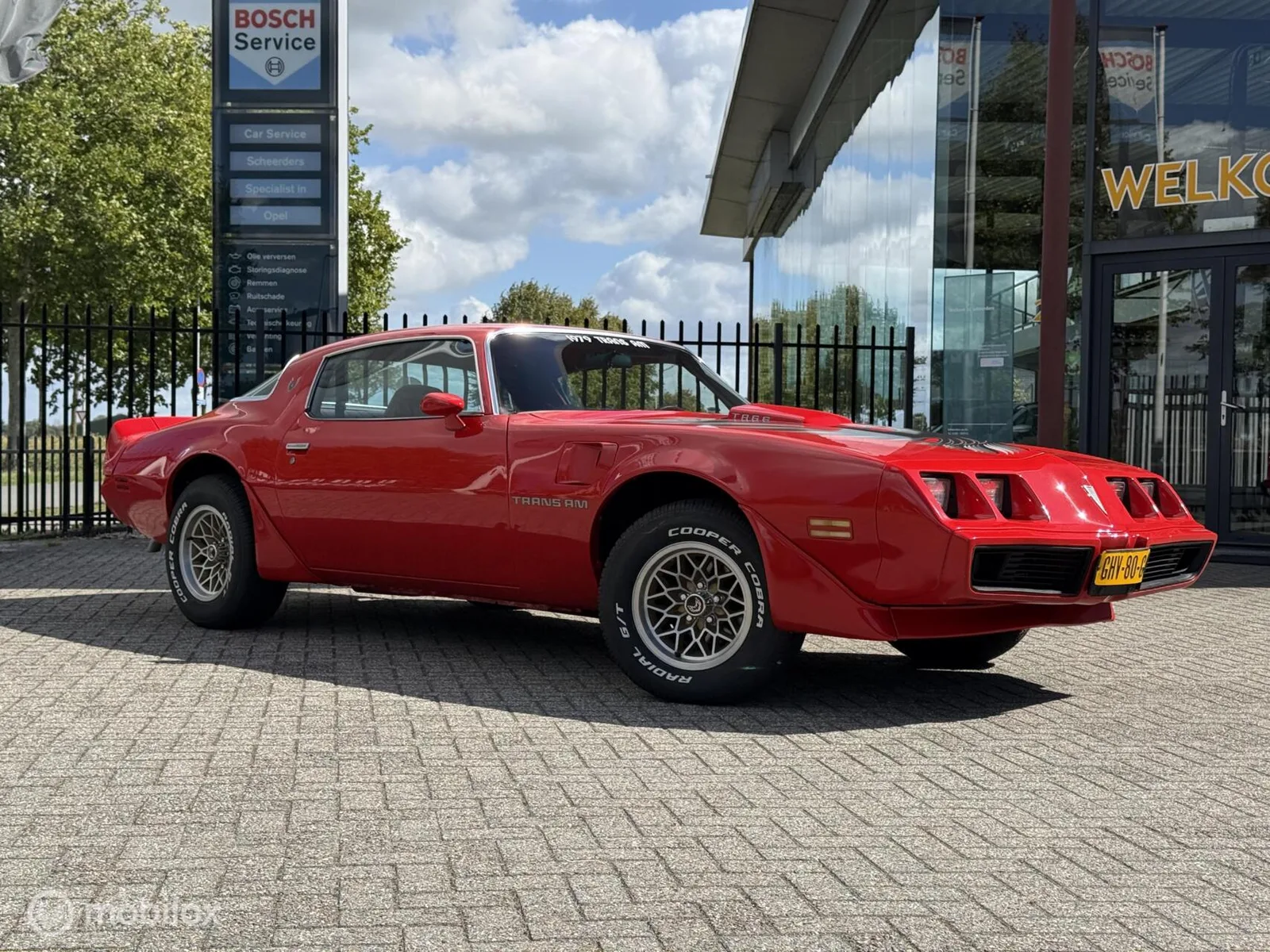 Pontiac Firebird (1979) — foto 1