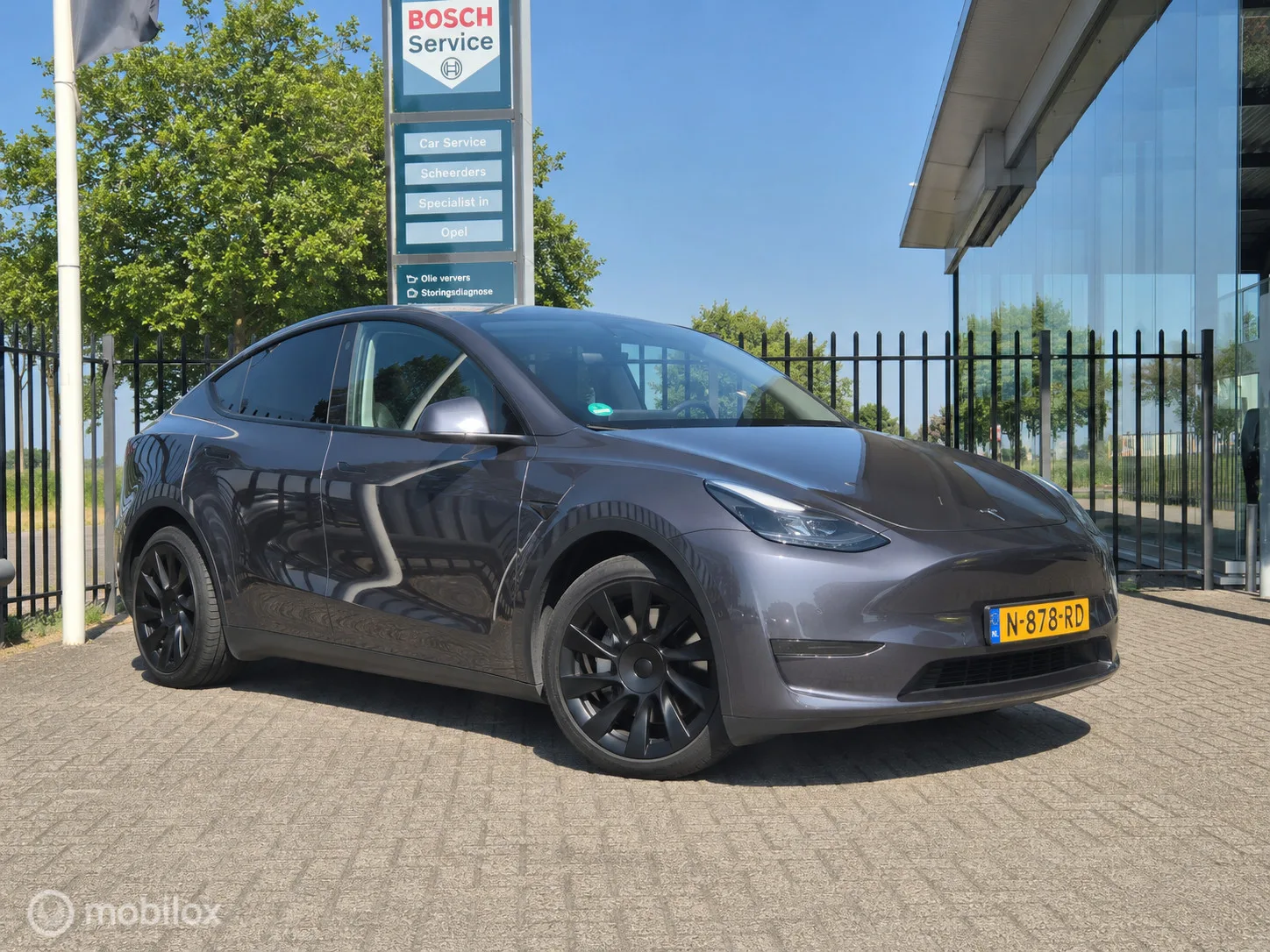Tesla Model Y (2021) — foto 1