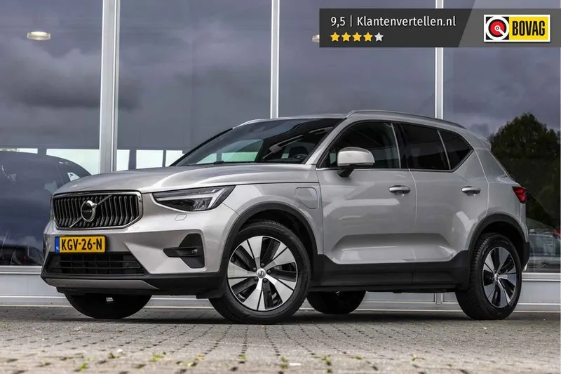 Volvo XC40 (2023)