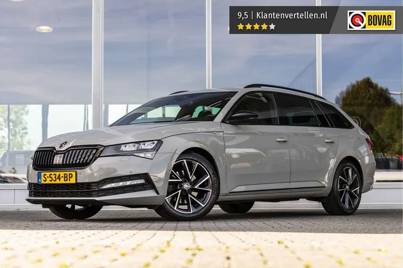 Škoda Superb (2023)