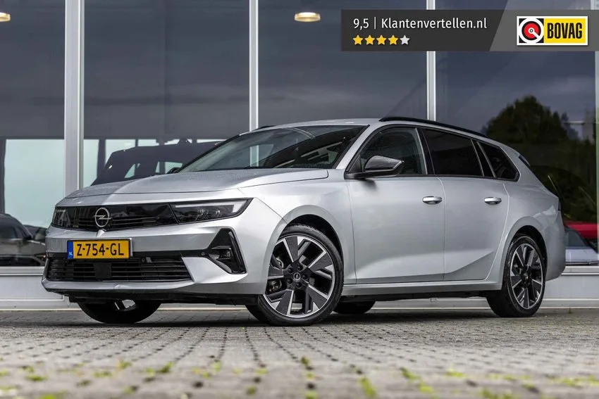 Opel Astra (2024) — foto 1