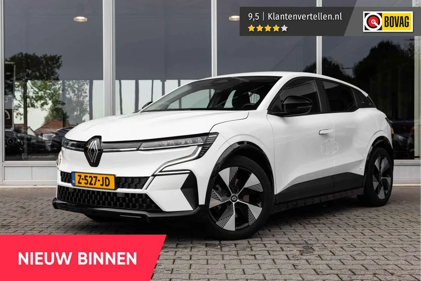 Renault Mégane (2024) — foto 1