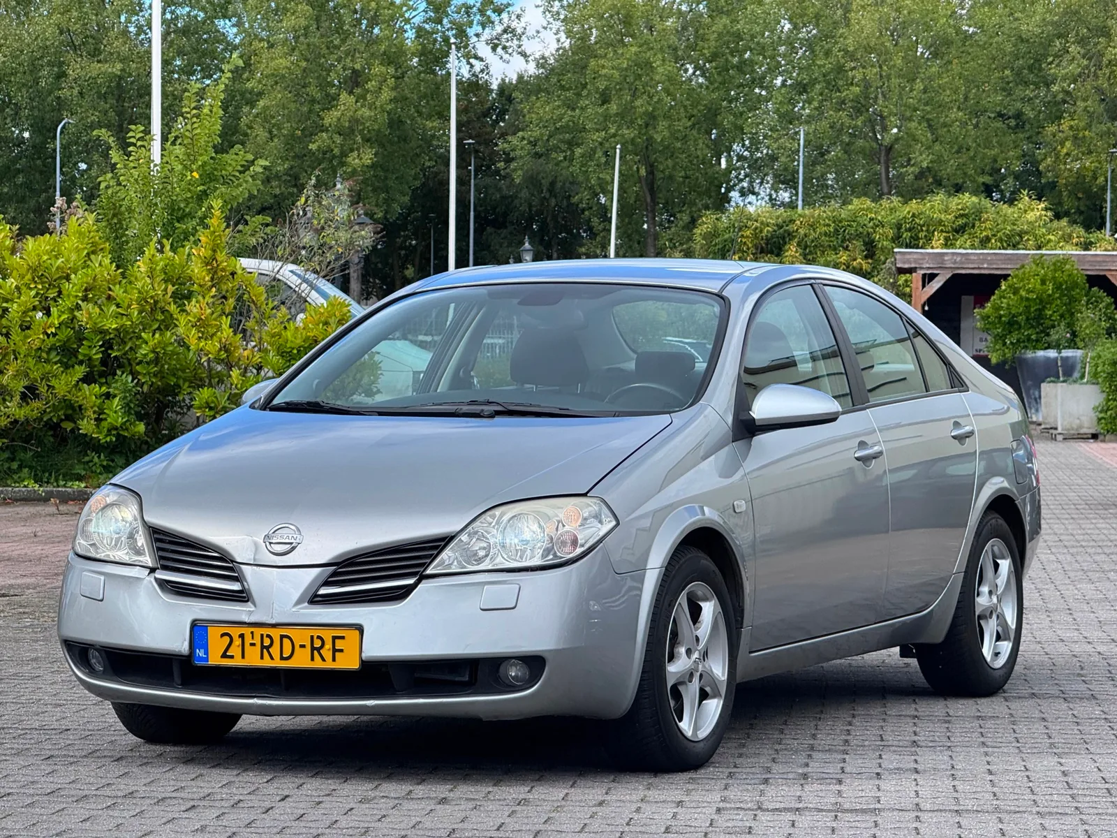 Nissan Primera (2005) — foto 1