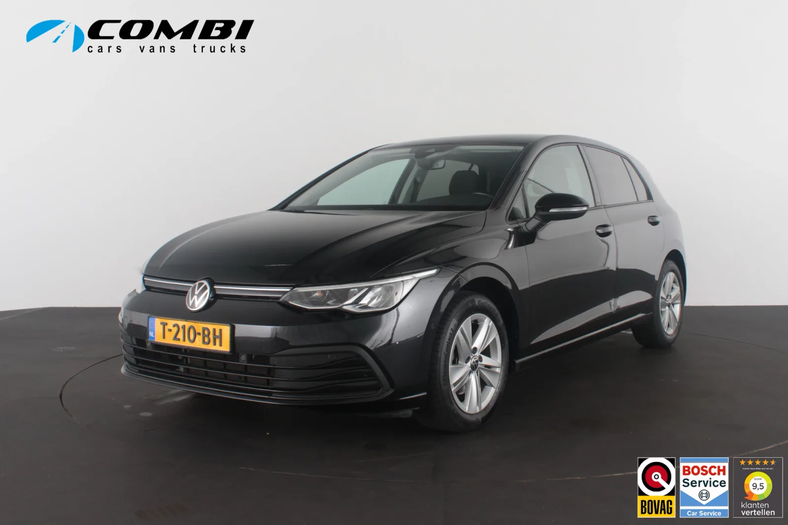 Volkswagen Golf (2023) — foto 1
