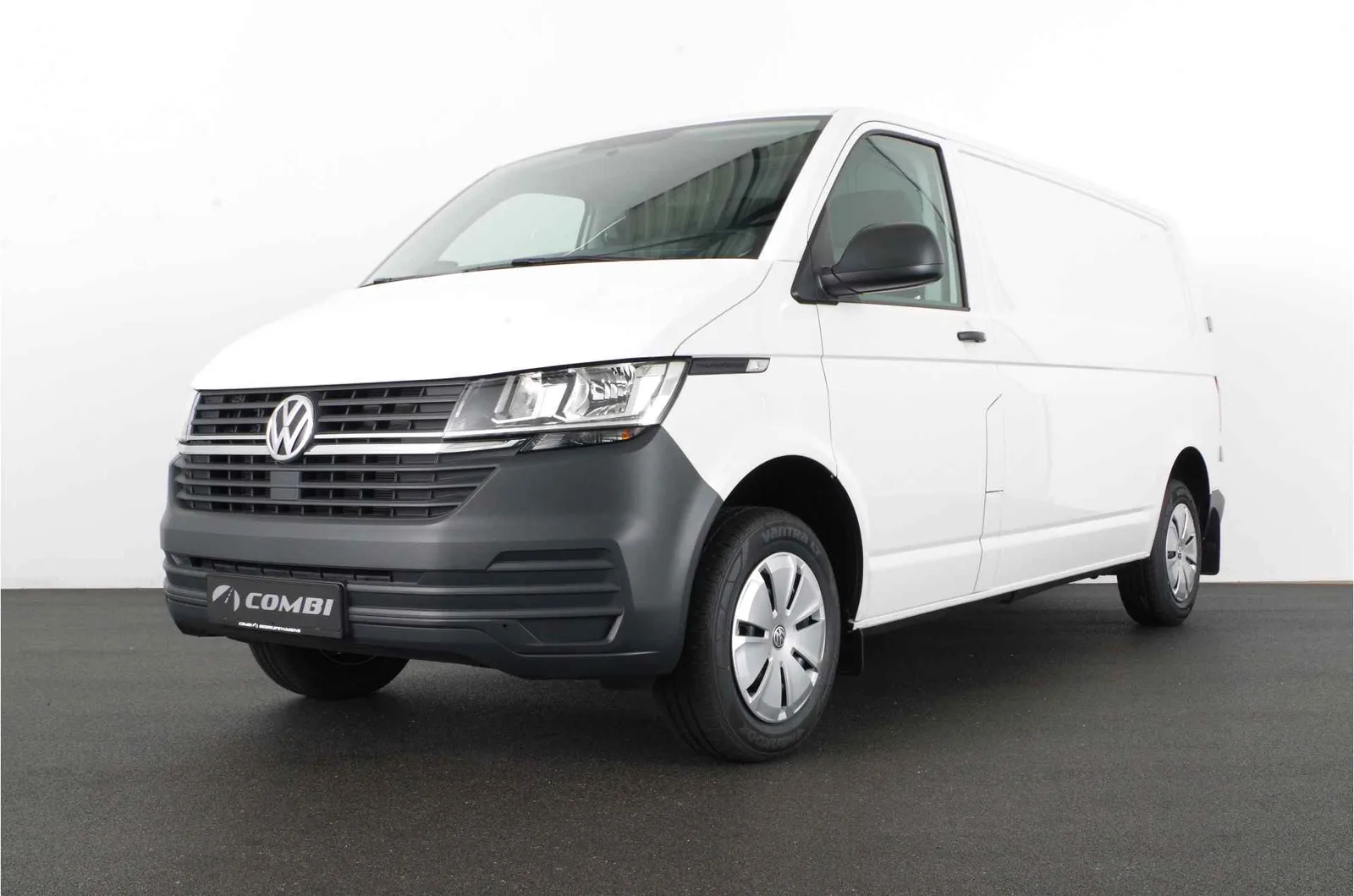 Volkswagen Transporter (2023) — foto 1