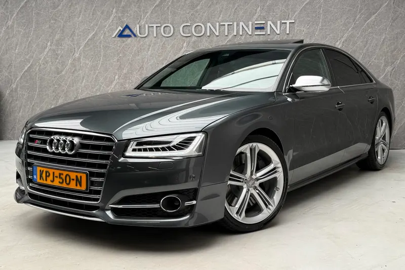 Audi S8 (2015)