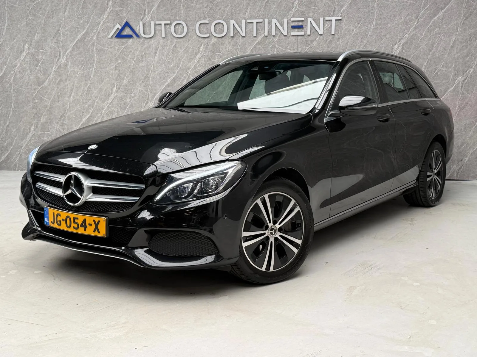 Mercedes-Benz C-Klasse (2015) — foto 1