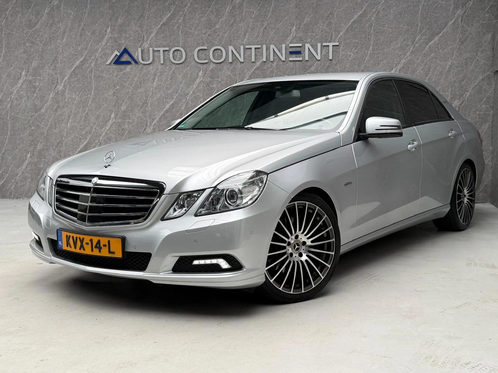 Mercedes-Benz E-Klasse (2010) — foto 1