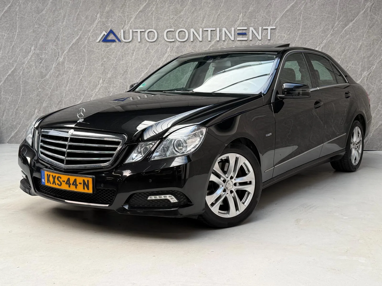 Mercedes-Benz E-Klasse (2009) — foto 1