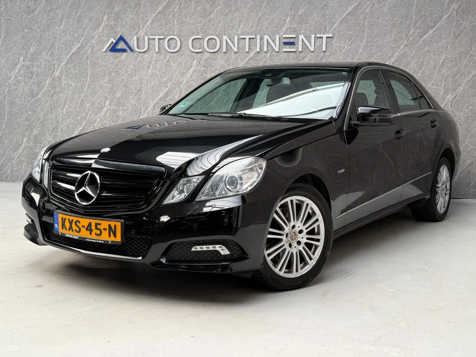 Mercedes-Benz E-Klasse (2009) — foto 1
