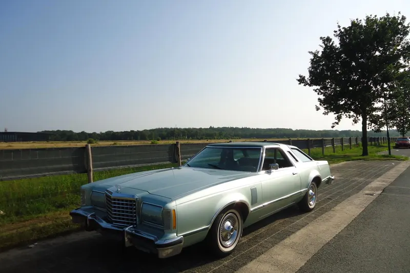Ford Thunderbird (1978)